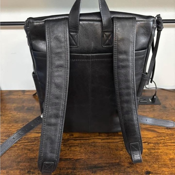 Azaria luxe la mere’ original size Black leather backpack - Picture 2 of 3